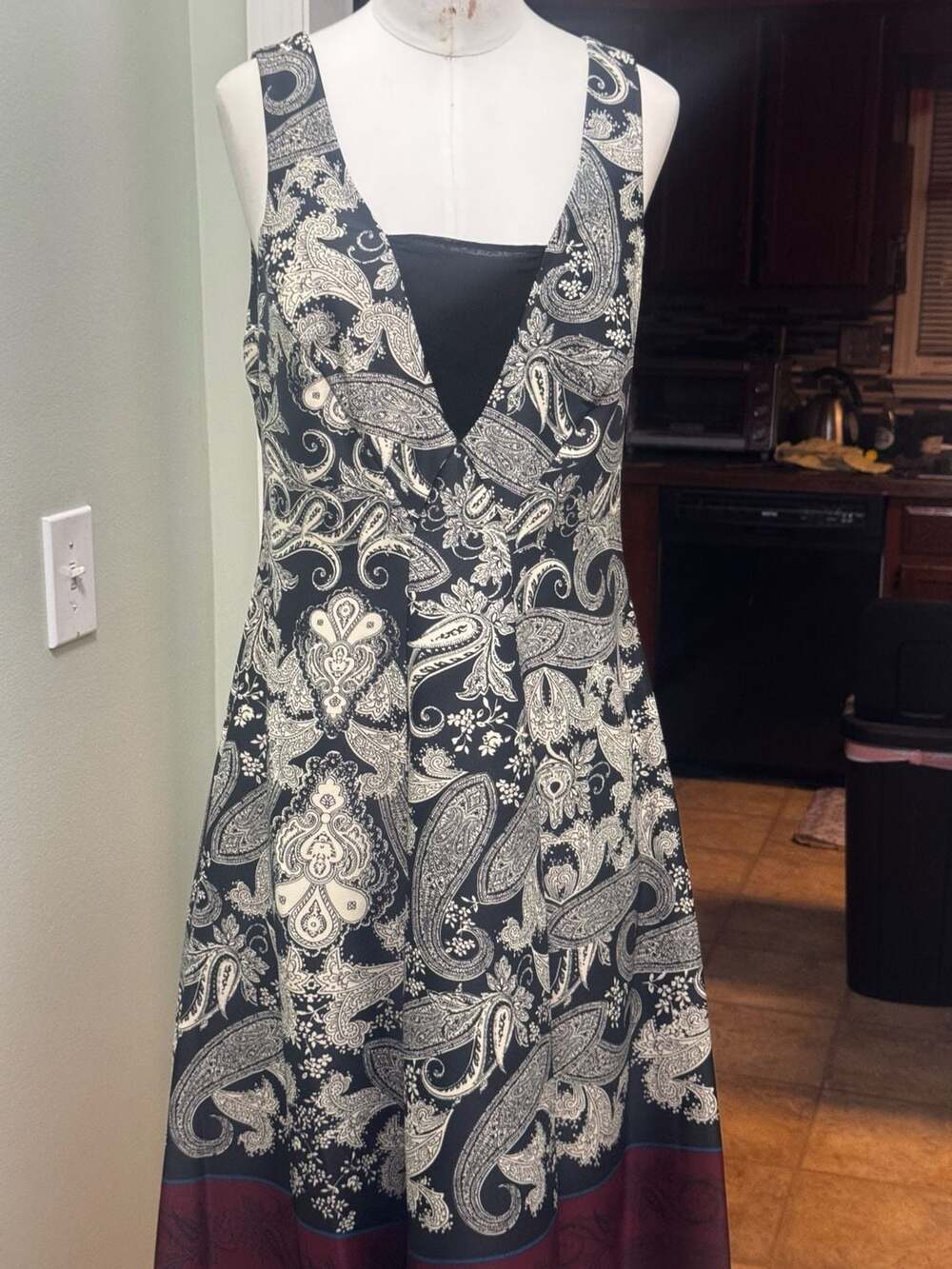 Rachel Rachel Roy Sleeveless Dress Size 6 Fit And Flare Black Paisley